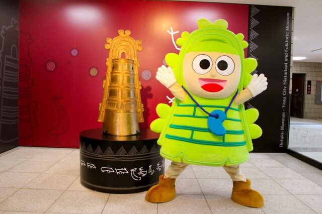 ドウタクくんのキレのあるダンスは必見です 着ぐるみ製作会社 三恵美術商会 着ぐるみもエアー着ぐるみも高品質 低価格でご提供 全国対応 ドウタクくんのキレのあるダンスは必見です 着ぐるみ製作会社 三恵美術商会 着ぐるみもエアー着ぐるみも高品質 低価格でご提供 全国対応